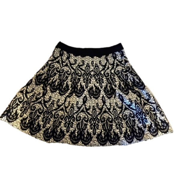 Flared sweater miniskirt from  Cynthia Rowley - Picture 4 of 8